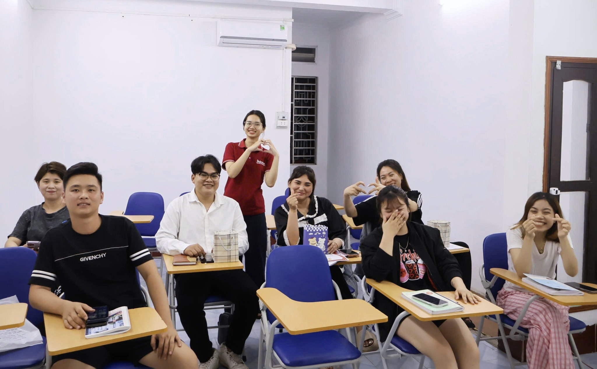 Giao tiếp cơ bản